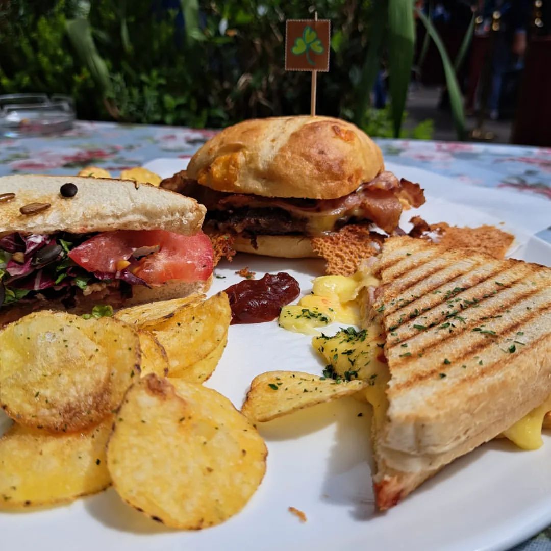 Irish beef patty with cheddar and bacon